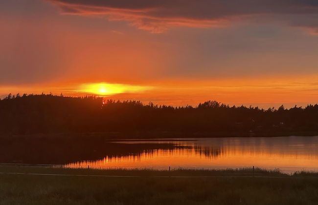 Captivating 3-bed Villa in Halanda With Lake View - Foto 12