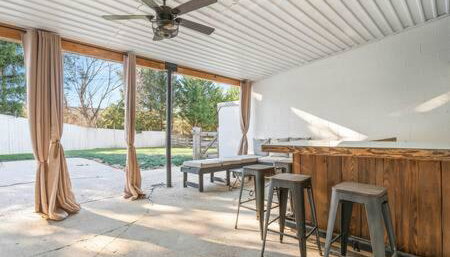 Underground Railroad Barn - Photo 3