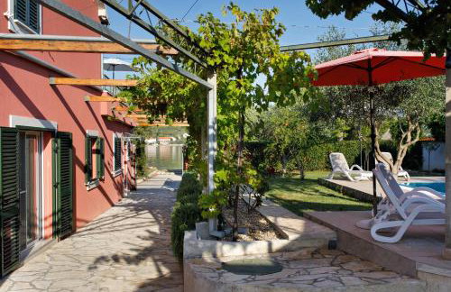 Villa Luna - Photo 1