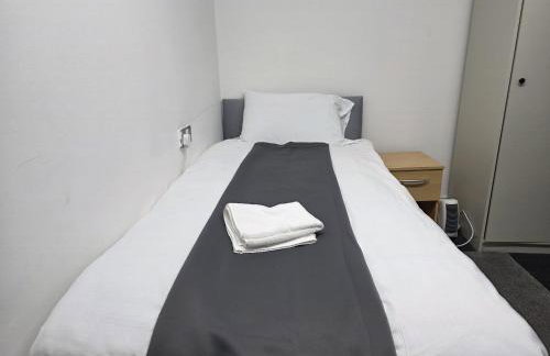 Spacious 3-Bedroom Apartment Near Stratford, 1 Minute From Train Station - Foto 38