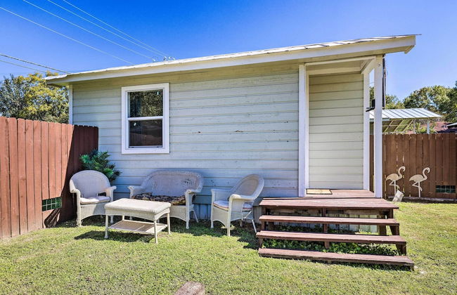 Flirty Flamingo' Studio: 1 Mi to Canyon Lake - Foto 39