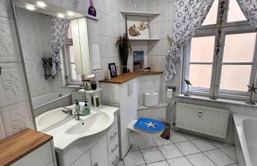 Altstadt Apartment Zittau - stilvolle familienfreundliche Ferienwohnung 78qm am Zittauer Museum und Zittauer Gebirge im Herzen der Oberlausitz mit eigenem Parkplatz ideal zum Wandern im Dreiländereck - Foto 10