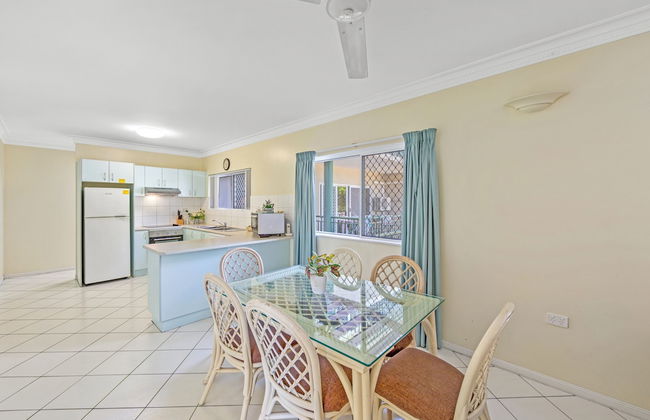 Koala Court Holiday Apartments - Photo 22