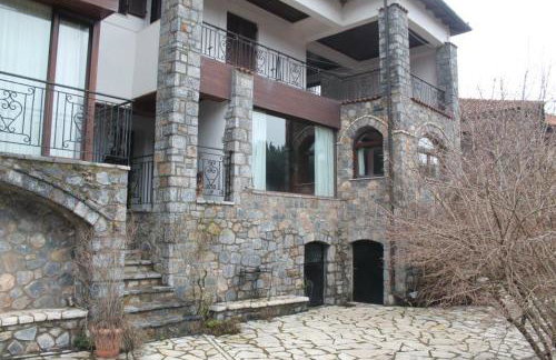 Elati's traditional and cosy home - Photo 3