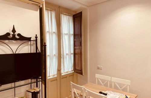 Central Market 2 habitaciones by Salamancavacacional - Foto 3