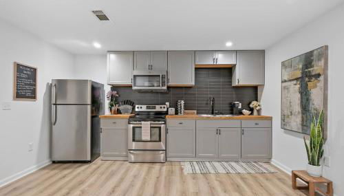 Chic 2 bedroom w free parking - Foto 4