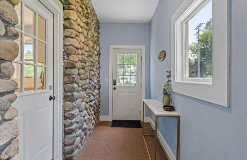 5bd Movie Theater - 7mins to UND - Backyard BBQ - Foto 45