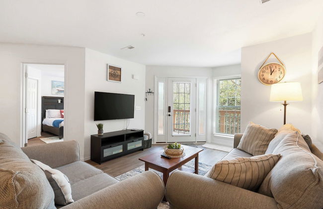 Boatin & Floatin on Table Rock Lake in the Ozarks! - Photo 12