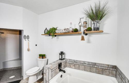 Shipshewana Guest House with Fire Pit! - Foto 13