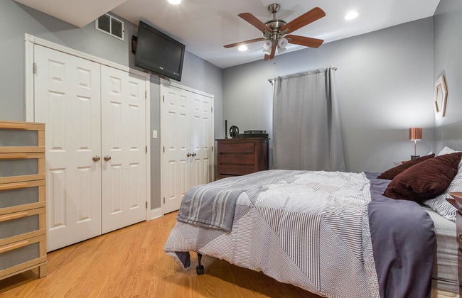 Spacious Split-level Apartment - Great for Groups - Foto 5