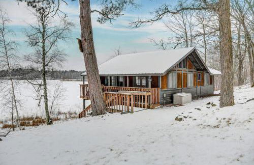 Stunning Cabin Getaway Surrounded by Towering Pine Trees in Walker, Minnesota - Foto 2