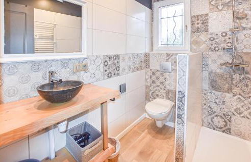 Lovely Home In Mane With House A Panoramic View - Foto 16