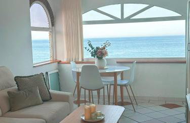 Charming Townhouse in El Faro, Spain, Studding Sea View & Community Pool - Foto 3