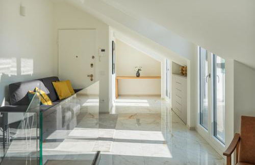 Luxury Milan Apartment - Penthouse in Historic City Center - Photo 22