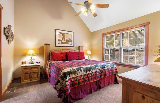 Creekside - 2 BDR Resort Cabin in Epic Location! - Photo 2