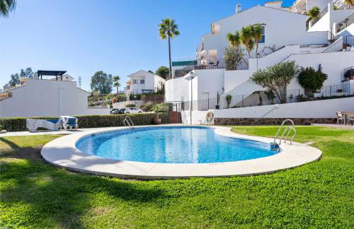 Sunny flat with pool by Costarentals - Ref 52 - Photo 9