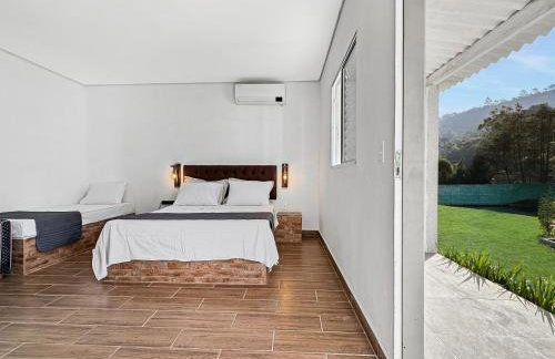 Sítio com Churrasqueira, Piscina, Lago e Natureza - Foto 3