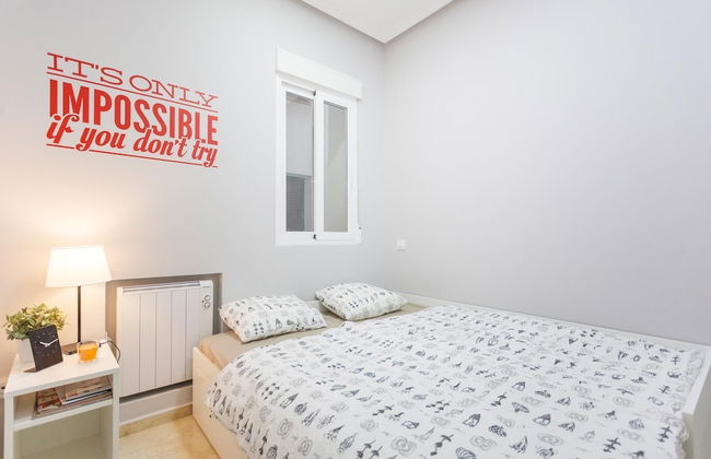 Beautiful Apt. Historic District - Sol - Photo 2