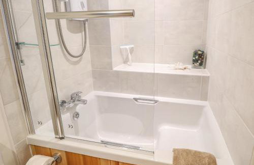 Beach Cottage - Photo 31