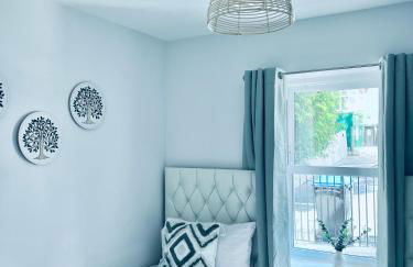 Dover Ferry Apartments x 2 Sleeps 10 with parking and castle views - Foto 22