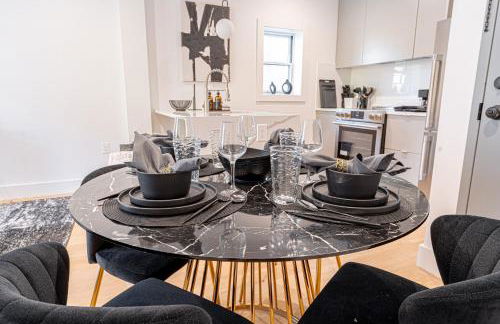 Cozy Brooklyn Getaway with Balcony - Foto 4