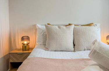 Middleton Mews- 3BR- Wollaton Park-Hospital & Uni - Photo 17