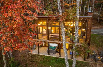 Chardonnay Chalet - Luxe Modern Chalet - Hot Tub, Wi-Fi, Fire Pit, Game Room, Amazing Deck - 15 min to Blue Ridge - Foto 61