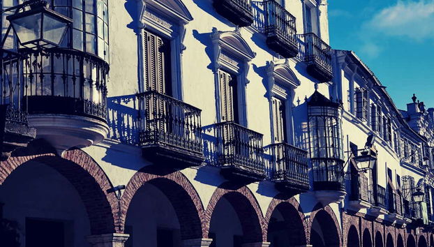 Indescifrables enigmas recorren las plazas de Zafra