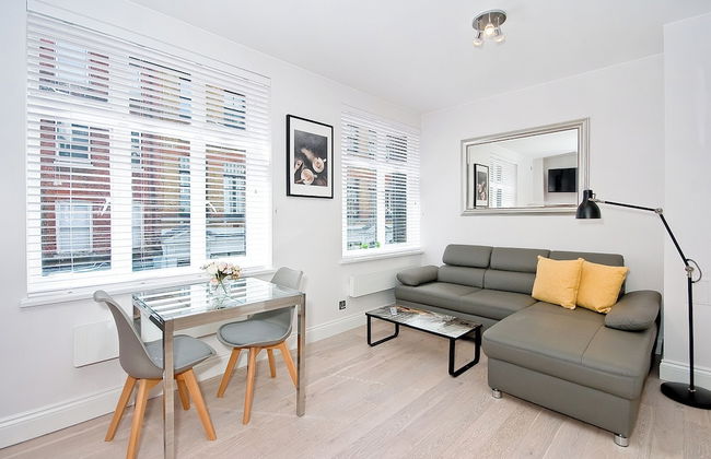 7 Greek Street by City Living London - Photo 8