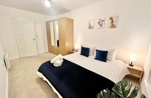 Families, Contractors, BIG bedrooms and Secure parking - Foto 11