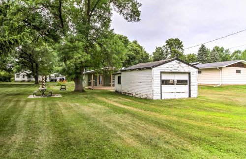 Lake Pepin Cottage with Patio - Walk to the Marina! - Foto 21