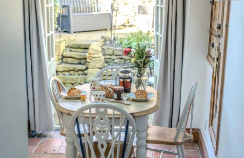 Period Charm in the heart of the Cotswold's - Foto 13