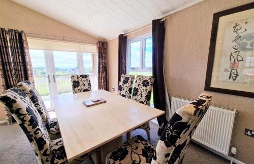 Benarty 11 with Private Hot Tub - Fife - Loch Leven - Lomond Hills - Pet Friendly - Photo 12