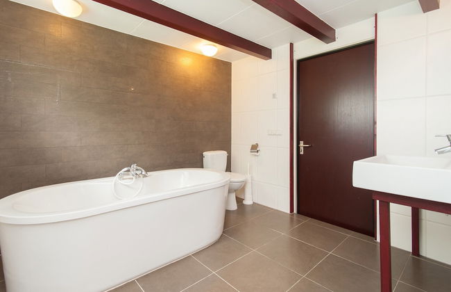 Inviting Farmhouse in 't Zand near Marine Museum - Foto 20