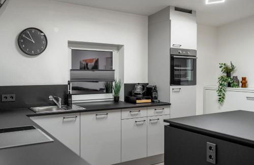 BPS Apartment #14 Luxury Penthouse - NEU - Deluxe - Modern - Foto 11