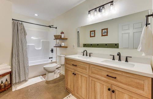 Hot Tub, Water Access Cabin Near Lake Red Rock! - Foto 14