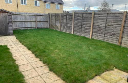 LUXURY 3 BED HOME with MULTIPLE FREE PARKING BAYS Early Check-in Late Check- Out Allowed - Foto 31