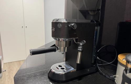 Funchal Apt- Sleeps 2 - Pool & Parking - Madeira - Foto 27