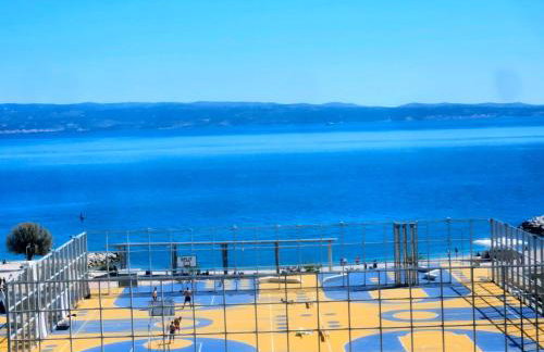 Beautiful Apartment, Beach by foot - Photo 3