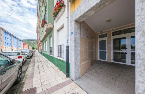 Charming Coastal Apartment Steps from the Beach - Foto 4