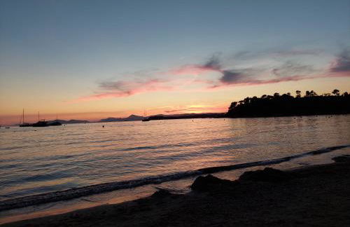 Bormes les Mimosas, Hameau de Cabasson, à 400m de la mer et du fort de Bregançon, Villa classée 3 étoiles, de 2 à 8 personnes - Foto 51