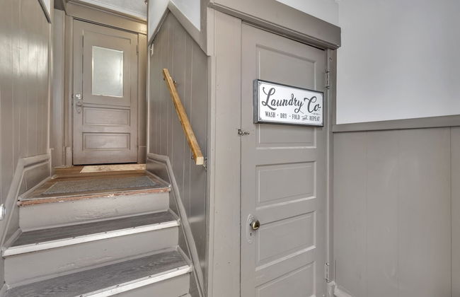 Cozy Renovated 19th Century Home, 5 Min to OSU! 3 Bedroom Home by Paula - Foto 32