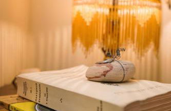 Peach Pine House - Escape Near City, Beach and Athens Airport - Foto 59