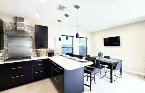 Dream House 5 Bedroom w/ Amazing Heated Pool - Foto 32