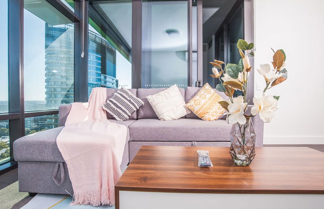 Luxury 2bed2bath APT @opaltower +view - Photo 17