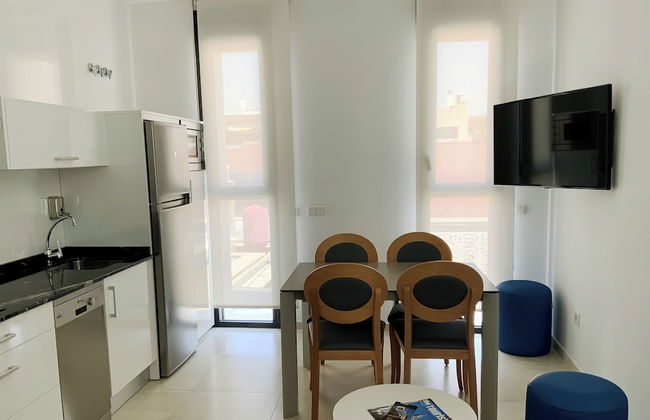 Feelathome Rivero Apartments - Photo 31