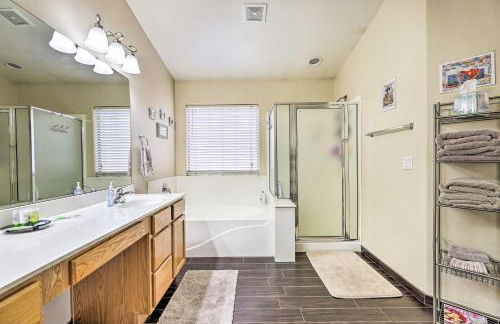 BBQ-Ready Oasis Near Golfing and Surprise Stadium! - Foto 11