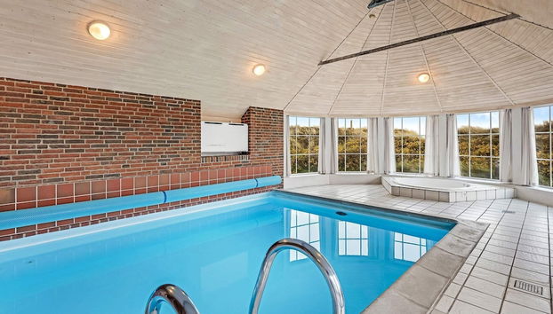 10 Person Holiday Home in Ringkobing - Foto 3, Piscina