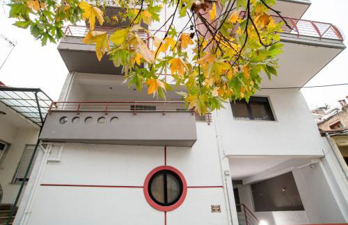 Central & Riverfront Room 2 - Photo 46