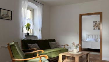 Rebennest in historischen Gebäude aus 1840 - Foto 3